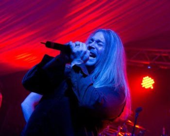 201115