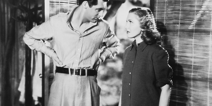 (Only Angels Have Wings, USA 1939) Seikkailuelokuva postilentäjistä Andien vuoristossa vaarojen, sumun ja rakkauksien keskellä. O: Howard Hawks. N: Cary Grant, Jean Arthur, Rita Hayworth, Richard Barthelmess.
Kuvassa Geoff Carter (Cary Grant) ja Bonnie Lee (Jean Arthur).
Yle Kuvapalvelu