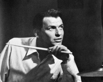 (The Man with the Golden Arm/USA 1955) Frank Sinatra yhdessä uransa parhaista roolitöistä entisenä huumeidenkäyttäjänä, joka yrittää pysyä kuivilla vankilasta päästyään. O: Otto Preminger. N: Eleanor Parker, Kim Novak. HD. Kuvassa Frankie Machine
(Frank
Sinatra).
Yle Kuvapalvelu