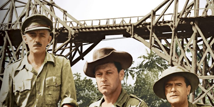 (The Bridge on the River Kwai/Englanti 1957) Seitsemän Oscarin klassikko sotavangeista, jotka rakentavat Thaimaassa siltaa japanilaisvalloittajien käyttöön. O: David Lean. N: Alec Guinness, William Holden, Jack Hawkins. HD. Kuvassa: Eversti Nicholson
(Alec Guinness, vas.), Shears (William Holden) ja majuri Warden (Jack Hawkins).
Yle Kuvapalvelu