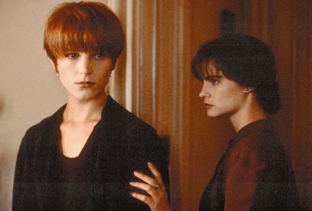 No Merchandising. Editorial Use Only. No Book Cover Usage.
Mandatory Credit: Photo by Columbia/REX/Shutterstock (5883300p)
Bridget Fonda, Jennifer Jason Leigh
Single White Female - 1992
Director: Barbet Schroeder
Columbia
USA
Scene Still
Mystery/Suspense
J.F. partagerait appartement