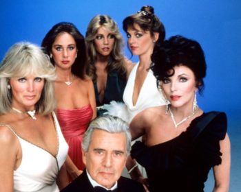 DYNASTY, clockwise from far left: Linda Evans, Pamela Bellwood, Heather Locklear, Pamela Sue Martin, Joan Collins, John Forsythe, 1981-1989, © Aaron Spelling Prod. / Courtesy: Everett Collection