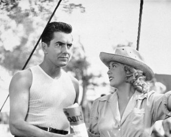 (Nightmare Alley, USA 1947) Vahva melodraama tivolin mentalistista, joka kiipeää naisten avulla kohti menestystä vain pudotakseen korkeammalta. O: Edmund Goulding. N: Tyrone Power, Joan Blondell, Coleen Gray. HD. Kuvassa Stanton 'Stan' Carlisle (Tyrone
Power) ja Zeena Krumbein (Joan Blondell).
Kuva: Twentieth Century Fox International Television / Yle Kuvapalvelu