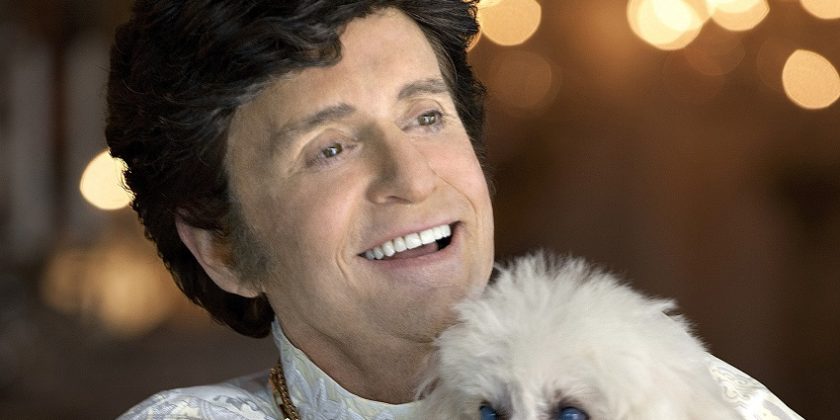 (Behind the Candelabra, USA 2013) Elokuva show-pianistin viimeisten vuosien suhteesta nuoremman miehen kanssa, niin oman kuuluisuutensa kuin seksuaalisuutensa vankina. O: Steven Soderbergh. N: Michael Douglas, Matt Damon. HD. Kuvassa Liberace (Michael
Douglas).
Kuva: Svensk Filmindustri, Ab / Yle Kuvapalvelu