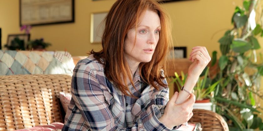 (Still Alice, USA 2014) Julianne Moore sai Oscarin koskettavasta roolityöstään professorina, jolla todetaan varhainen Alzheimerin tauti. N: Alec Baldwin, Kristen Stewart. O: Richard Glatzer, Wash Westmoreland. HD
Kuvassa Alice Howland (Julianne Moore).
Yle Kuvapalvelu