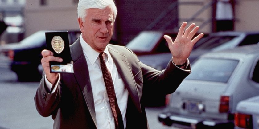 Leslie Nielsen (Frank Drebin).