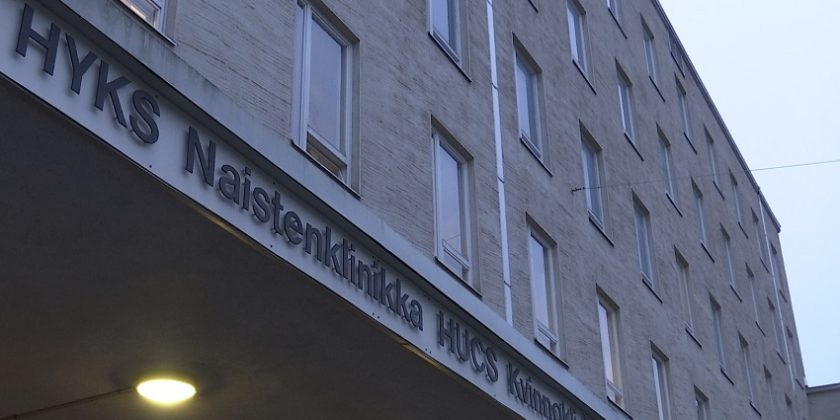 Joukko HUS:n kätilöitä sanoo, että Naistenklinikkaa vaivaavat hyvin samantyyppiset sisäilmaongelmat kuin Kätilöopistoakin. Kuvaaja Ghadi Boustani